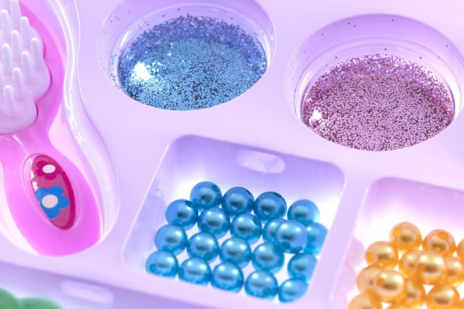 Набор для создания украшений-бусины Alingar, 430х310х32мм,"Hair Strands", 7вид.бус.,подвес.,зеркало, расческа, пряди, блески, 1х1,2 м леска, карт. уп. фото 3